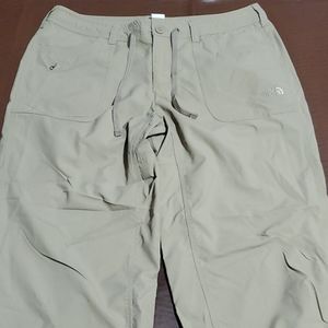 NWOT North Face Roll Up Pants